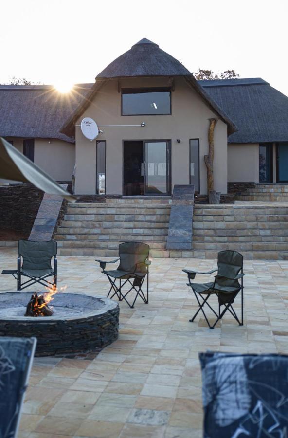 Tholo Manzi Private Game Farm Villa Zeerust Buitenkant foto